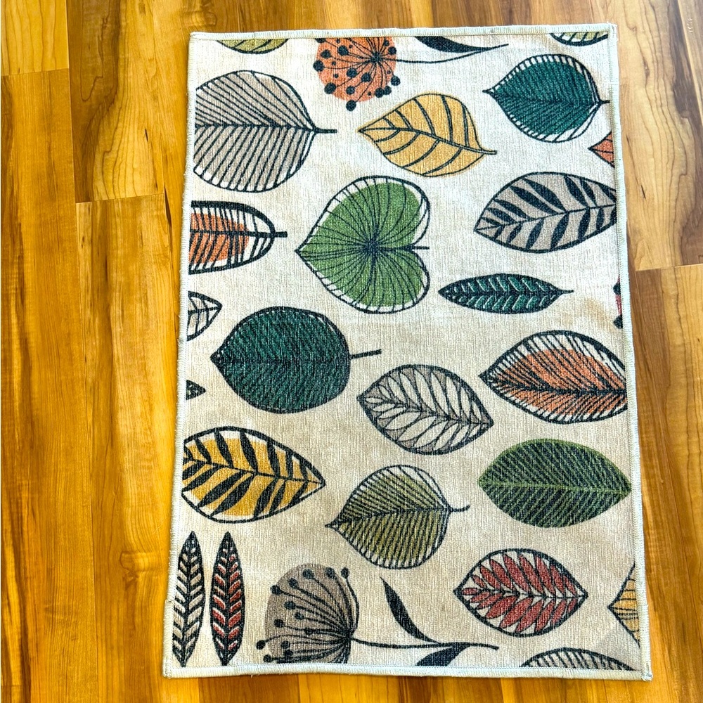 Ruggable washable rug, leaves, 2’ by 3’ with pad